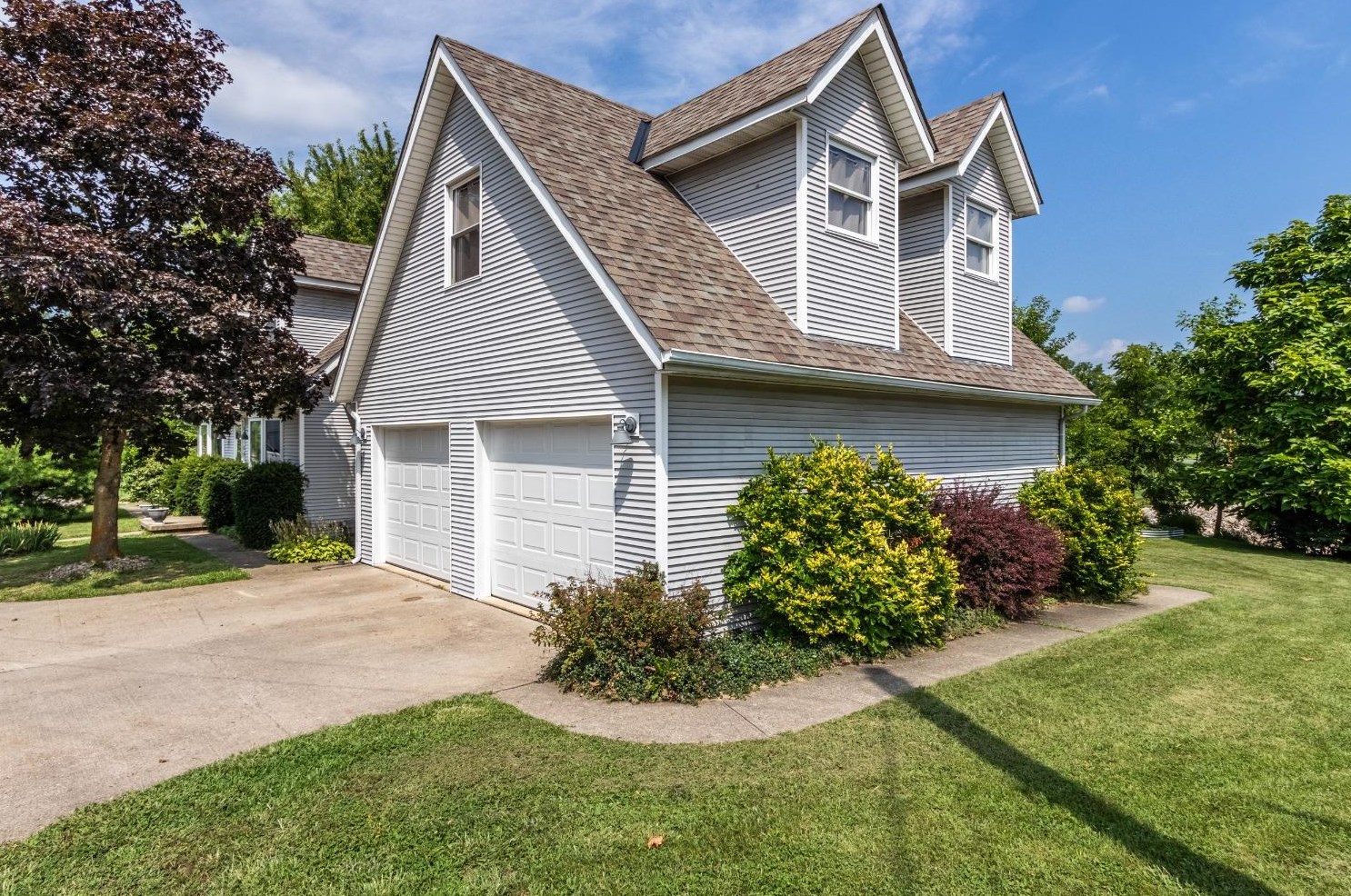 22185 Water St, Oldenburg, IN 47036-9702