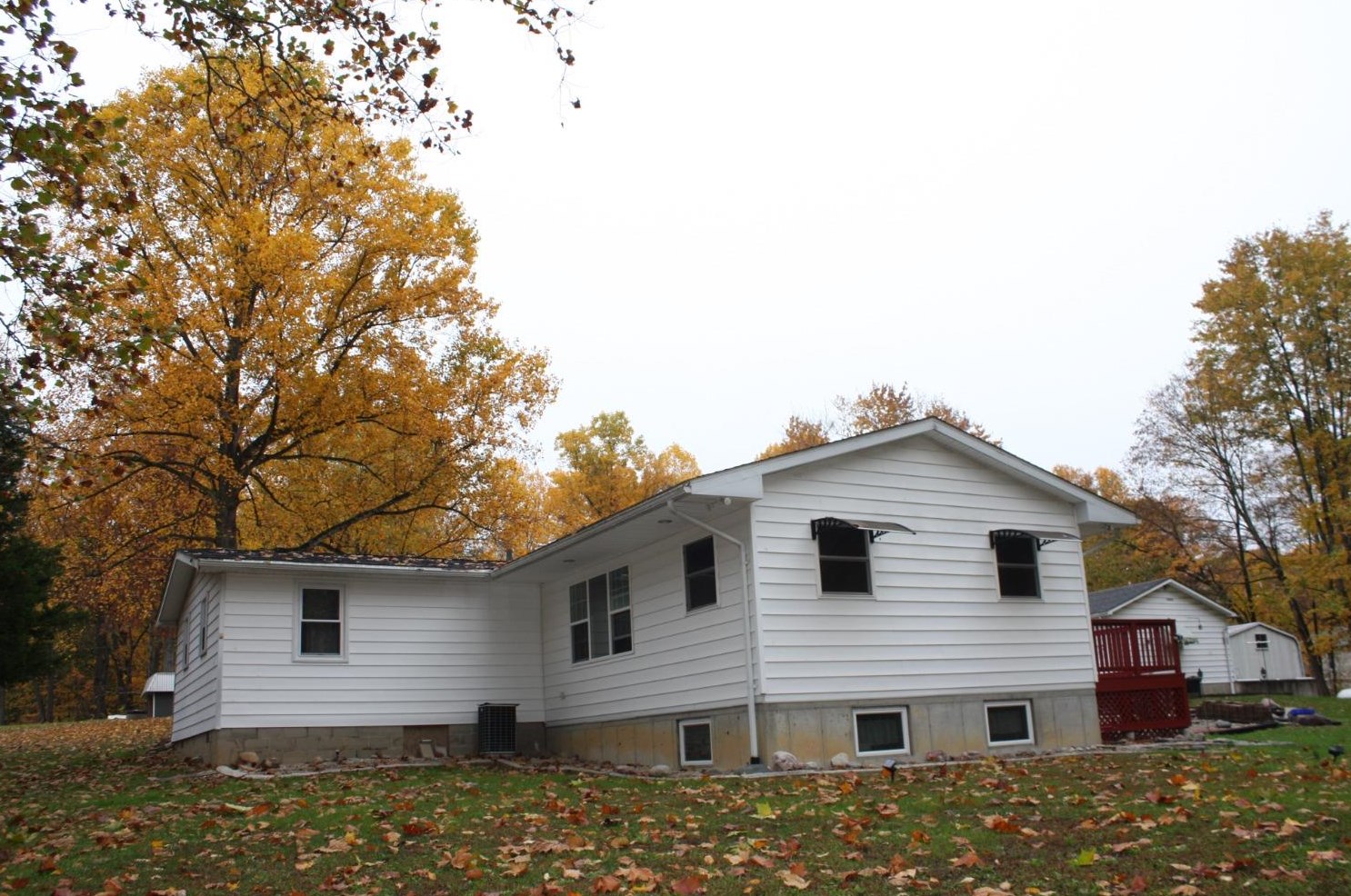17066 Mcguire Rdg Rd, Buena Vista IN  47024-9731 exterior