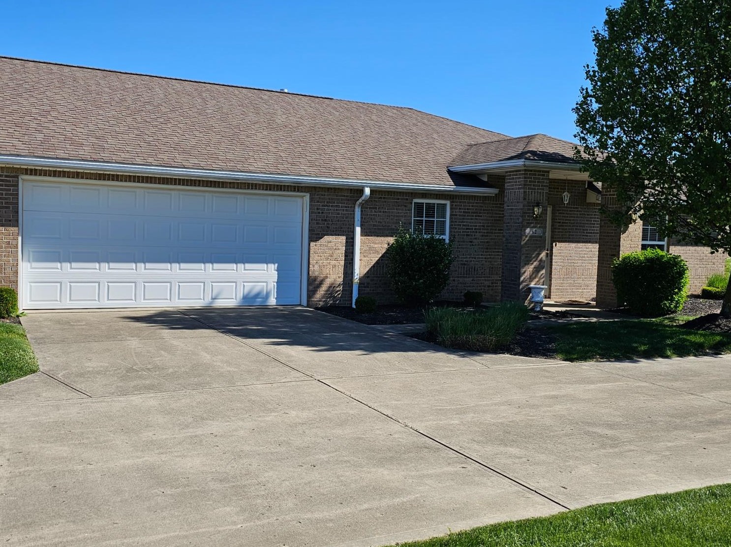 62 Chateau Blvd, West Brook Acres, IN 47006