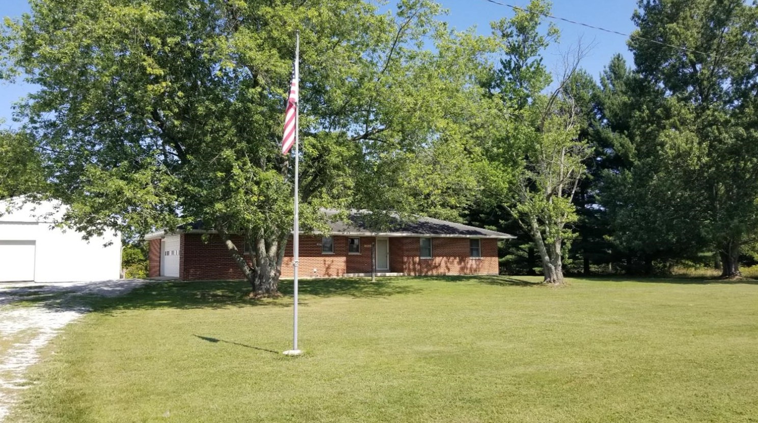 10478 Us Hwy 50, Aurora, IN 47001