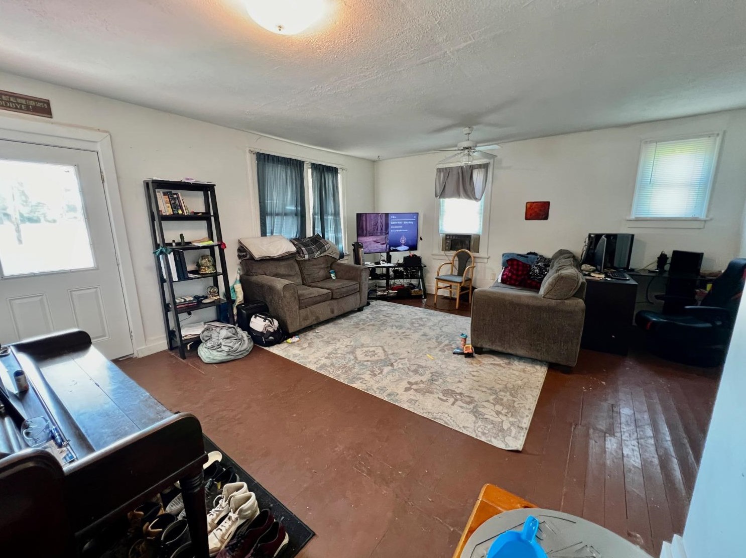 420 S Main St, Versailles, IN 47042