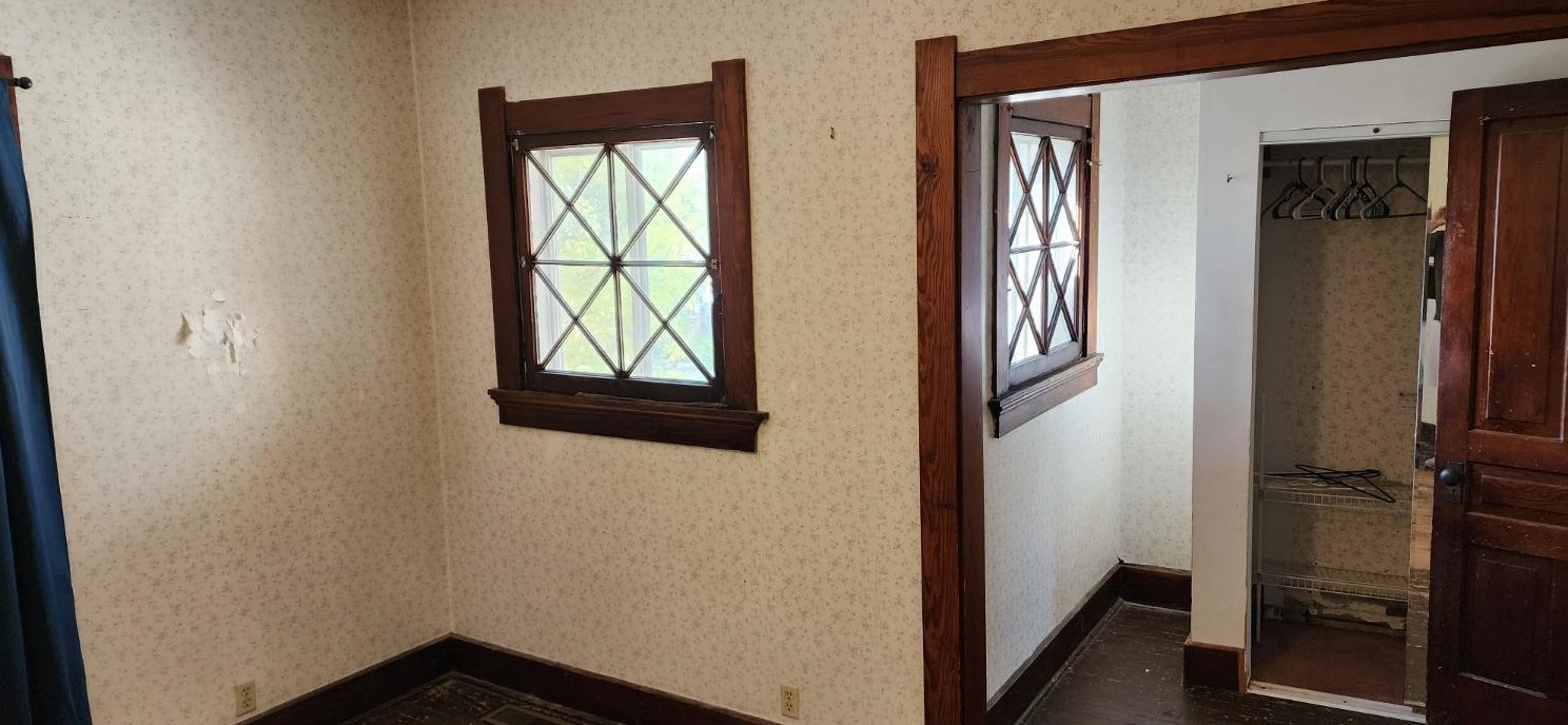 226 W 12th St, Jennings, IN 47331