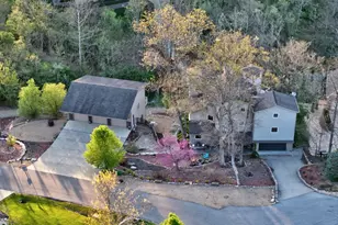 20072 Cravenhurst Dr, Lawrenceburg, IN 47025 - Photo 4