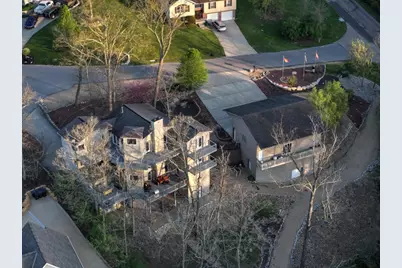 20072 Cravenhurst Drive, Lawrenceburg, IN 47025 - Photo 2