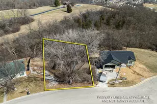 951 Primrose St, Lawrenceburg, IN 47025 - Photo 1