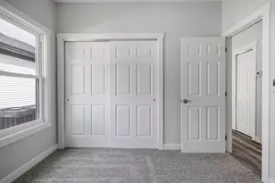 221 E 9th St, Connersville, IN 47331 - Photo 26