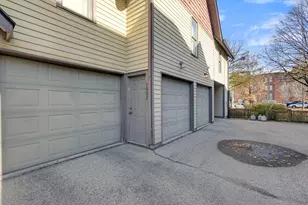 1002 N New Jersey St, Indianapolis, IN 46202 - Photo 34