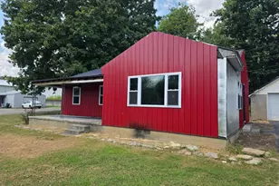 202 E Jackson St, Vevay, IN 47043 - Photo 2