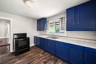 341 4th St, Lawrenceburg, IN 47025 - Photo 8