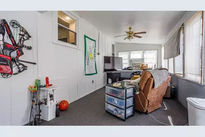 2806 Vermont Avenue, Connersville, IN 47331 - Photo 16