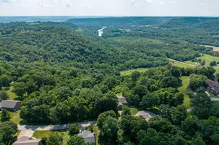 10458 Harmony Hills Dr, Aurora, IN 47001 - Photo 4