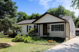 219 Parkgrove Ave, Lawrenceburg, IN 47025 - Photo 2