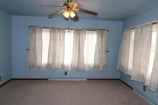 102 W Bryant St, Greensburg, IN 47240 - Photo 8