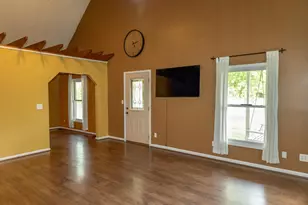 10242 W Polk Rd, Lexington, IN 47138 - Photo 4