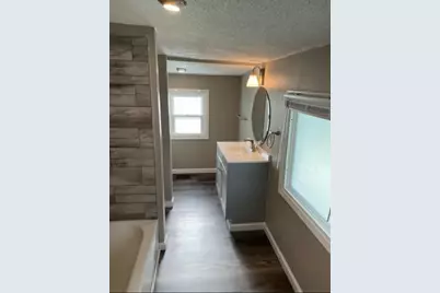 580 Indiana Avenue, Aurora, IN 47001 - Photo 8