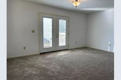 1015 Beech St, Connersville, IN 47331 - Photo 4