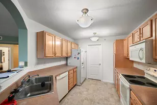 301 Riverscape Ct, Lawrenceburg, IN 47025 - Photo 18