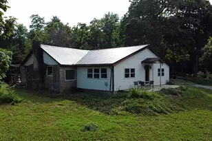 25146 Sanes Creek Rd, Laurel, IN 47024 - Photo 4