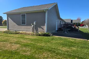 8127 Walleye Dr, Brookville, IN 47012 - Photo 6