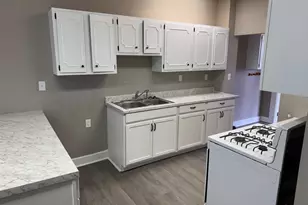 339 E Washington St, Greensburg, IN 47240 - Photo 8