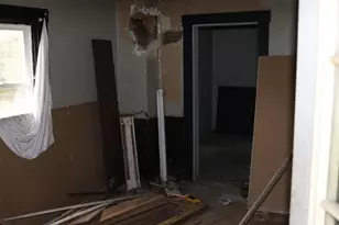 110 W Conwell St, Aurora, IN 47001 - Photo 10