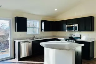 2327 N Liberty Lks Dr, Greensburg, IN 47240 - Photo 6