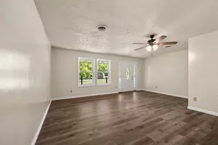 15407 Aberdeen Rd, Bennington, IN 47011 - Photo 8