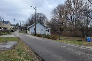 178 W 4th St, Aurora, IN 47001 - Photo 4