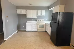 838 W 6th St, Connersville, IN 47331 - Photo 6