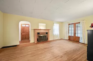 51 Billups Dr, Lawrenceburg, IN 47025 - Photo 6