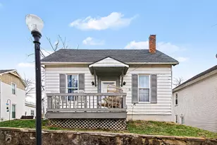 414 Manchester St, Aurora, IN 47001 - Photo 2