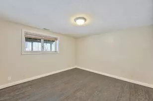 20401 Matterhorn Dr, Lawrenceburg, IN 47025 - Photo 10