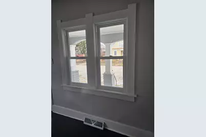 323 E 13th Street, Connersville, IN 47331 - Photo 8