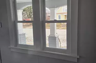 323 E 13th St, Connersville, IN 47331 - Photo 8