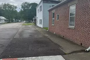 112 W Pike St, Vevay, IN 47043 - Photo 10