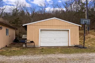 8750 Cole Ln, Aurora, IN 47001 - Photo 14