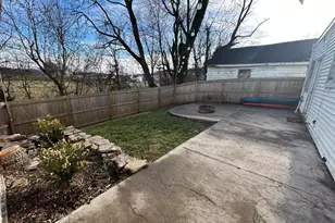 416 Manchester, Aurora, IN 47001 - Photo 4