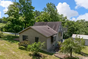 9163 Cole Ln, Aurora, IN 47001 - Photo 8