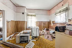 129 W Conwell St, Aurora, IN 47001 - Photo 6