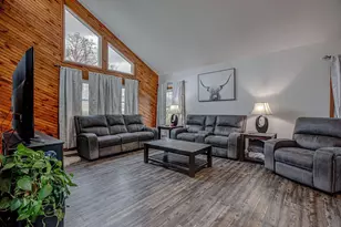 20013 Ravenda Dr, Lawrenceburg, IN 47025 - Photo 6