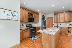 1753 Cove Circle E, Lawrenceburg, IN 47025 - Photo 12