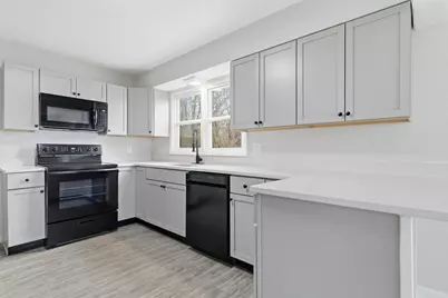 22 W Contreras, Liberty, IN 47353 - Photo 8