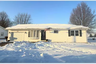 1002 Central Avenue, Batesville, IN 47006 - Photo 1