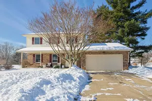 45 Callery Pear Dr, Batesville, IN 47006 - Photo 2