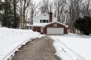 390 N Golf Manor Rd, Connersville, IN 47331 - Photo 16