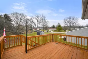 21051 Sunnyridge Dr, Lawrenceburg, IN 47025 - Photo 24