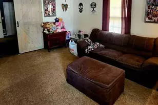 1610 Oakland Ave, Richmond, IN 47374 - Photo 2