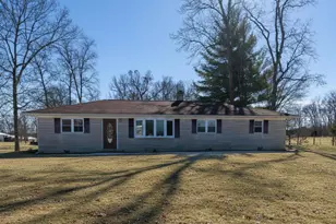 10490 Twin Oaks Dr, Dillsboro, IN 47018 - Photo 1