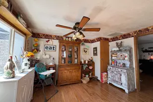 207 E Pike St St, Vevay, IN 47043 - Photo 2