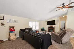 20080 Stacy Rd, Metamora, IN 47030 - Photo 6